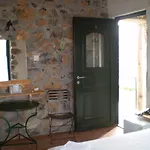 Arachovitika Kalivia Hotel Karyes