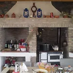 מלון Arachovitika Kalivia