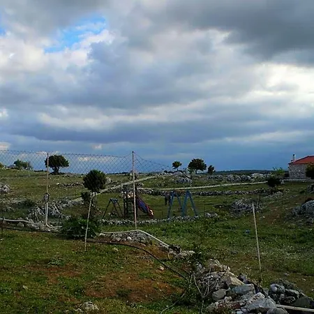 Hotel Arachovitika Kalivia Karyes