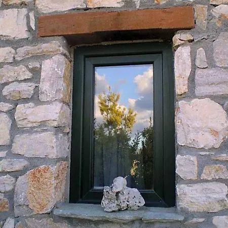 Arachovitika Kalivia