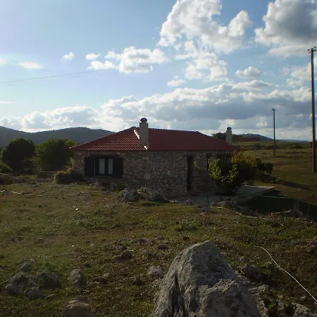 Arachovitika Kalivia Karyes