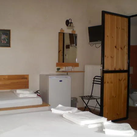 Arachovitika Kalivia 3* Karyes