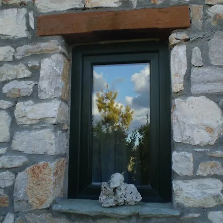 Arachovitika Kalivia 酒店 3*